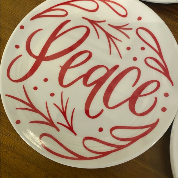 8 red/white Melamine Christmas Appetizer Plates - Picture 3 of 4